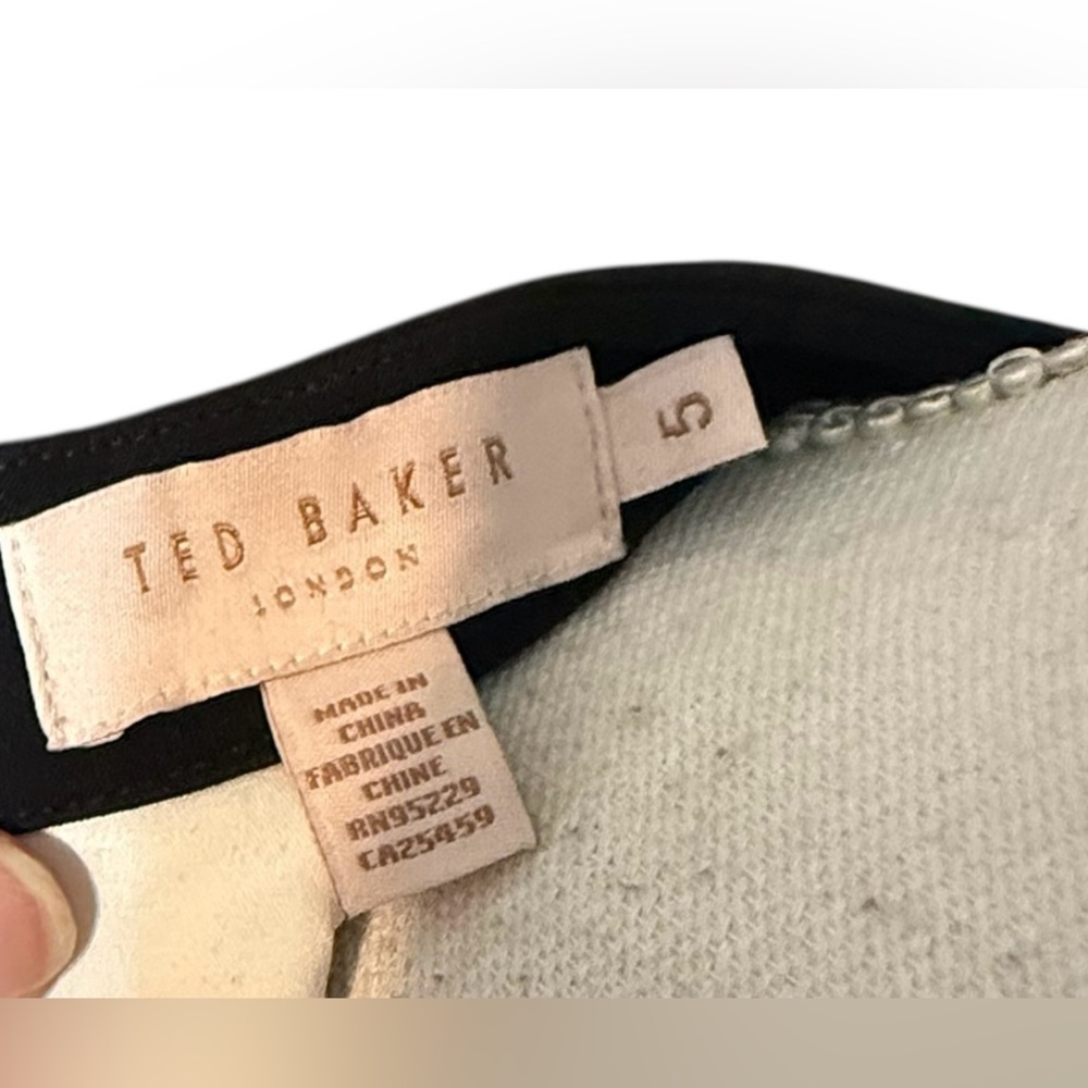 Ted Baker Lixia Maxi- Black and White Pleated Dress, Halter Neck TB 5 - Picture 5 of 5